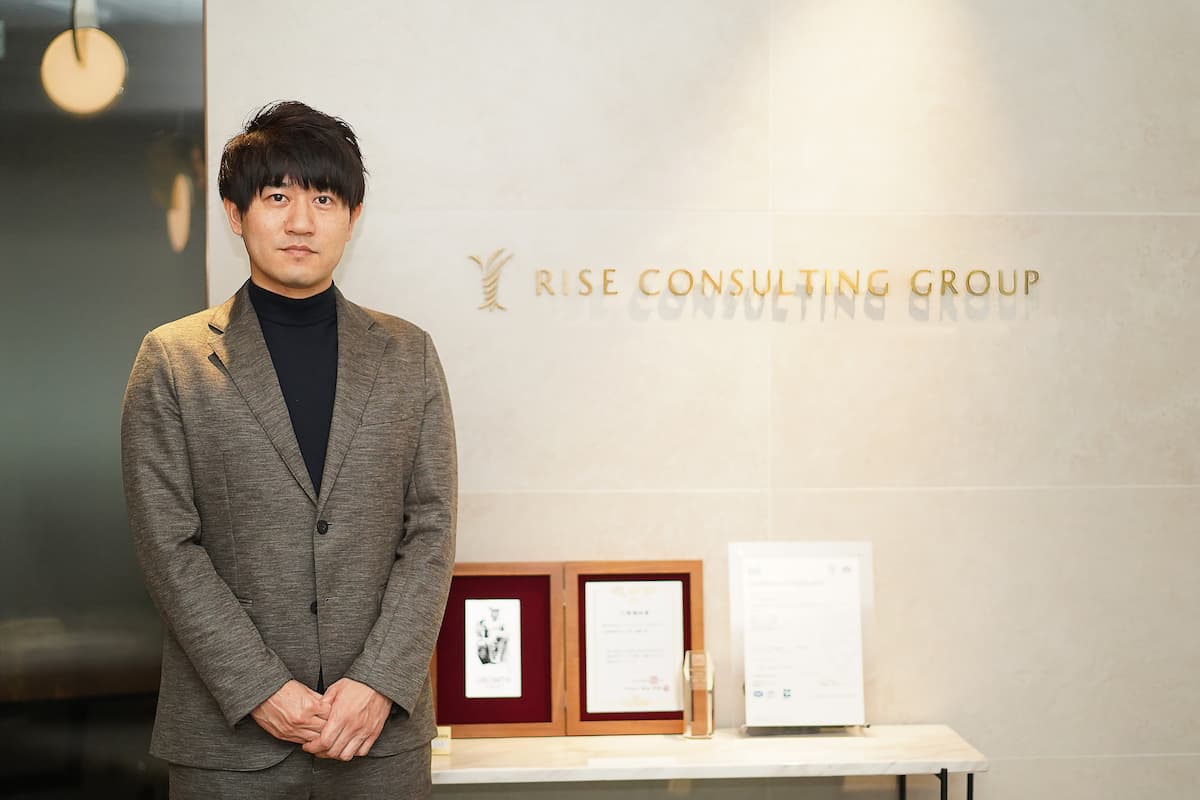 株式会社ライズ・コンサルティング・グループ CEO インタビュー/「ワンプール制×プラクティス制」と全社AI活用が導く人材価値の最大化 – 300名超の組織で挑む次世代型コンサルティングファームの創造