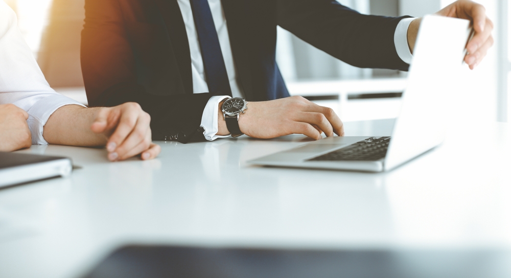 コンサルティングファームの在籍者数はどう変動している?2025年11月最新データで読み解く人材動向